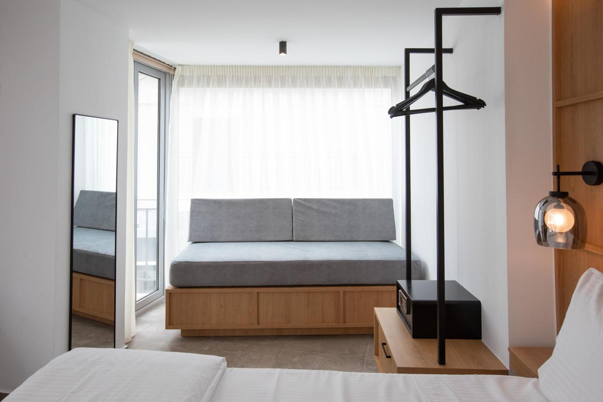 Griffin Suites Heraklion Exterior foto