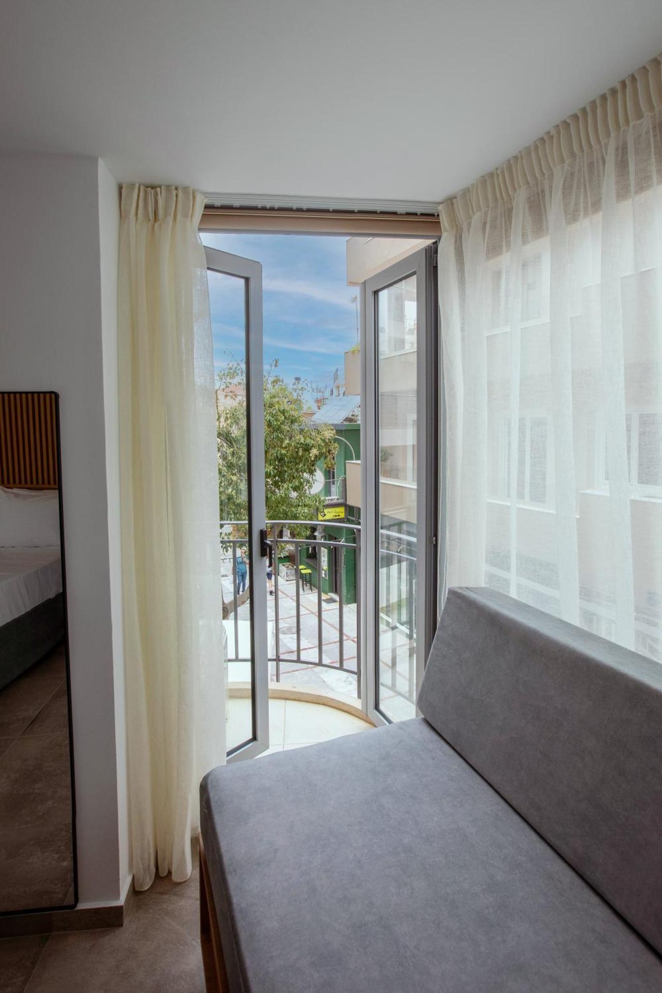 Griffin Suites Heraklion Exterior foto